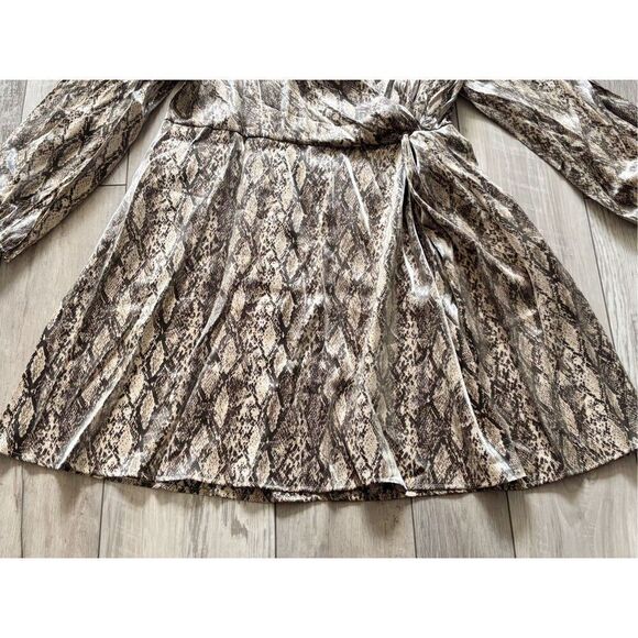 Ava & Viv shimmery snake skin print knee length dress size 1X - Picture 5 of 16